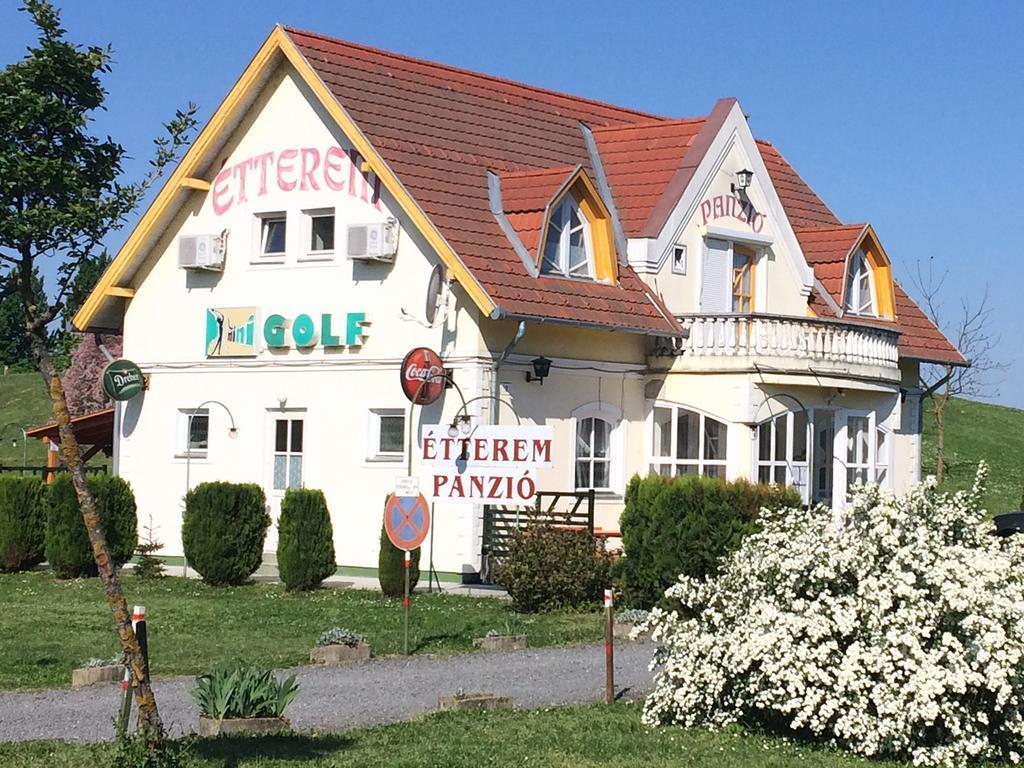 Отель Golf Etterem Es Panzio Капошвар Экстерьер фото